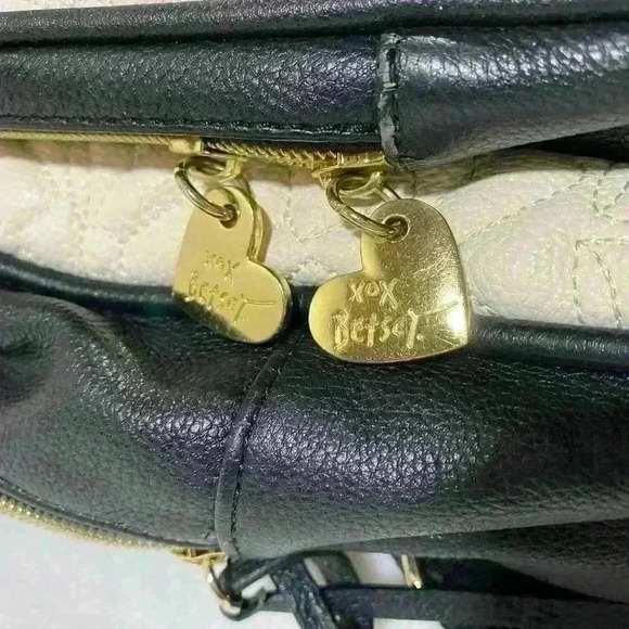 Betsey Johnson White Black Quilted Backpack Small - Picture 7 of 16